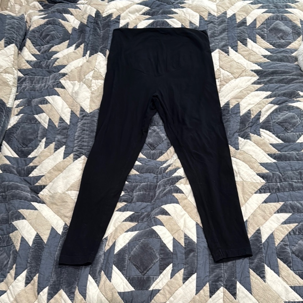 Old Navy MATERNITY Black Leggings